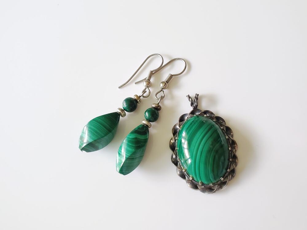 Vintage Sterling Silver Malachite Pendant and Earring Set